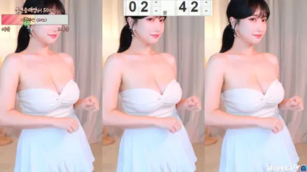 BJ그릴래영电臂加特林热舞视频20220922Hot Dance